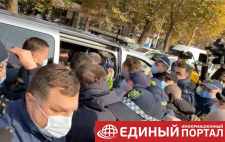 В Тбилиси на акциях в поддержку Саакашвили задержали 46 человек