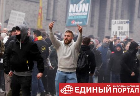 Кто стоит за антиковидными протестами в Европе?