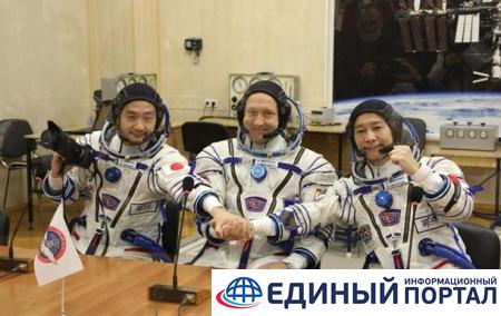 В Казахстане приземлился Союз МС-20 с японскими туристами