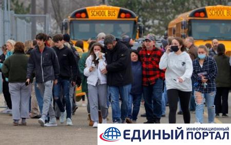 В США ученик устроил стрельбу в школе, есть жертвы