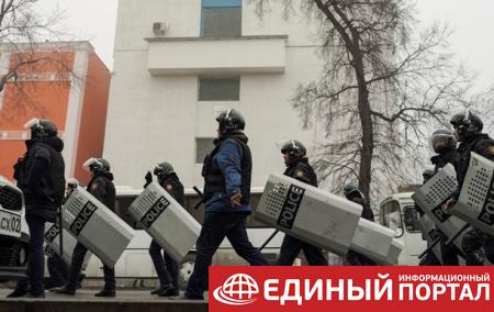 Cиловики начали зачистку на улицах Алматы