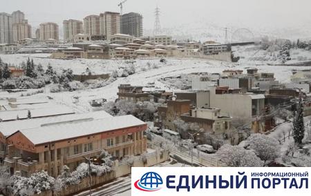 Страны Ближнего Востока засыпает снегом