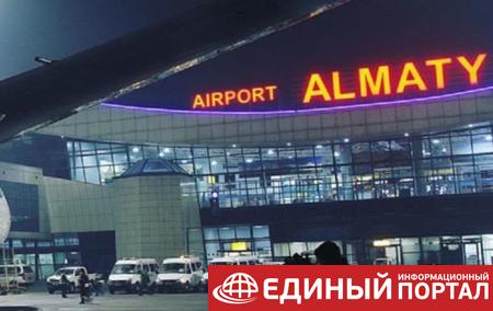 В Алматы аэропорт закрыли на неопределенное время