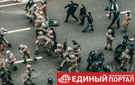 В Казахстане задержали почти 10 тысяч человек