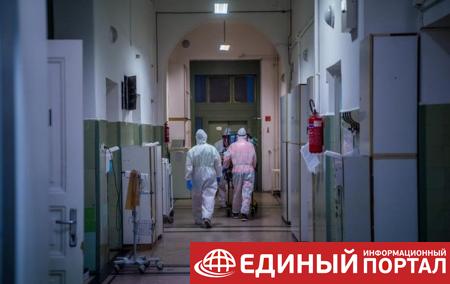 В РФ восемь человек умерли в результате отравления суррогатом