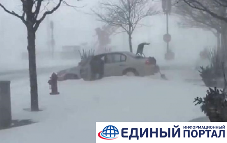 В США идут мощные снегопады