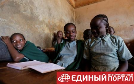 Закончились самые длинные COVID-каникулы в мире: Уганда открыла школы