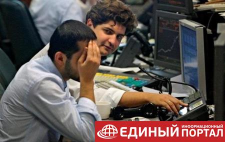 Рынок акций РФ обвалился более чем на 5%