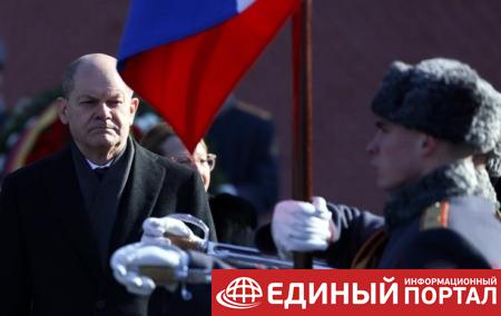 Шольц не сдал российский ПЦР-тест перед встречей с Путиным