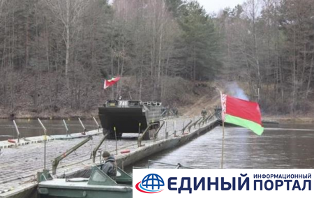 В Беларуси исчез недавно построенный понтонный мост - СМИ