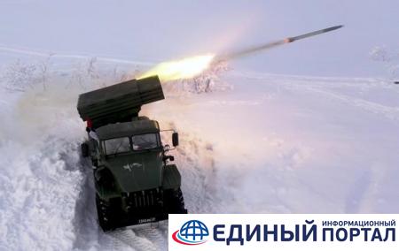 В РФ объяснили массовое проведение военных учений