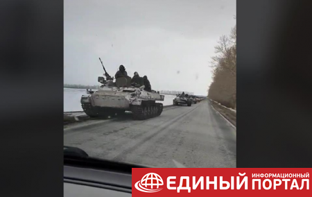 В соцсетях публикуют видео колонн войск РФ